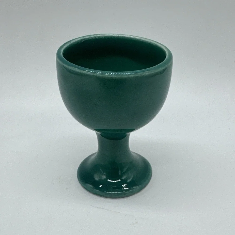 VINTAGE HOMER LAUGHLIN HARLEQUIN SPRUCE GREEN INDIVIDUAL EGG CUP  2.5